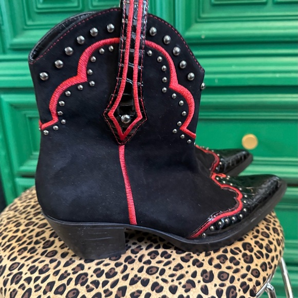 Vaneli Black and Red Ankle Booties with Lace-Up Design - Picture 2 of 5